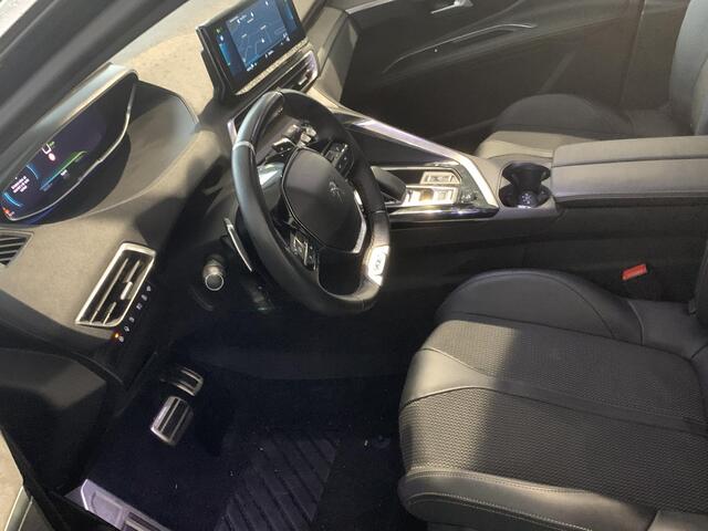 Peugeot 3008 1.6 HYbrid4 300 GT PANORAMADAK | ACHTERUITRIJCAMERA | NAVIGATIE