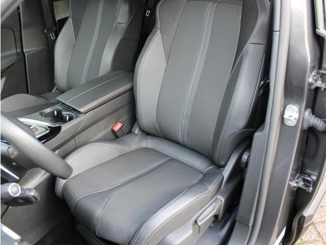 Peugeot 3008 1.2 PureTech GT | Automaat | Black Pack / Camera / Stoelverw. / Navi / Adapt. Cruise