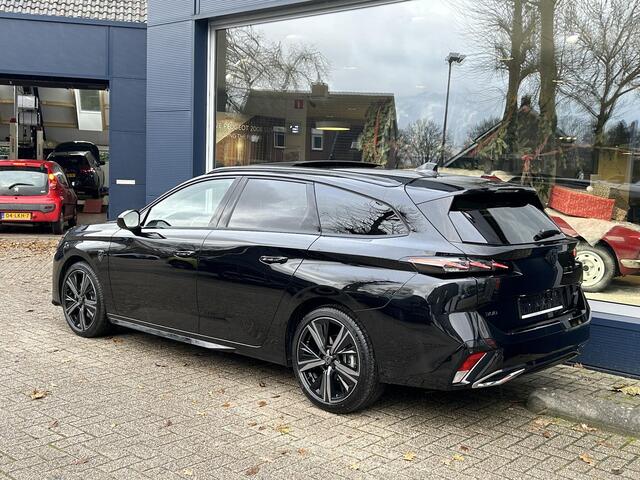 Peugeot 308 SW 1.2 Hybrid 136 e-DCS6 GT | Hybride Automaat | Navigatie | Navigatie | Digitaal Dashboard | 360 Graden Camera | Adaptieve Cruise Control | Dode Hoek detectie | Keyless Entry | Handsfree Kofferklep | Stoelverwarming | Alcantara Interieur | 18" PORTLAND V