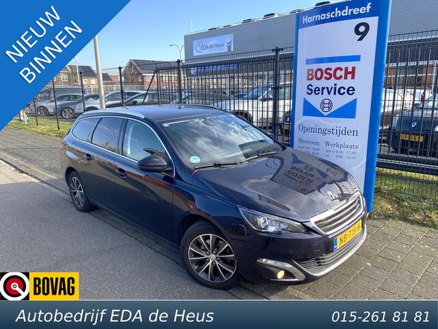Peugeot 308 SW 1.2 PureTech Blue Lease Premium NL-auto met o.a. pano, navi, LED, camera, etc.