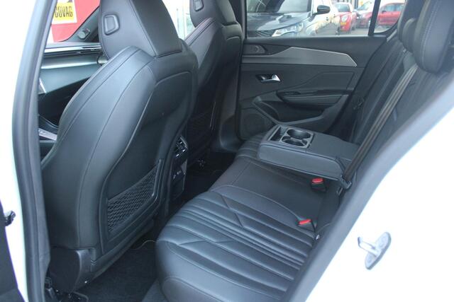 Peugeot 308 1.6 HYbrid 225PK GT PACK BUSINESS | PANORAMISCH SCHUIF/KANTEL DAK | FOCAL AUDIO SYSTEM | LED MATRIX KOPLAMPEN | 360° CAMERA | DRAADLOZE APPLE CARPLAY/ANDROID AUTO | DRAADLOZE TELEFOONLADER | ELEKTRISCH BEDIENBARE BESTUURDERSSTOEL | LEDEREN BEKLEDING | STO