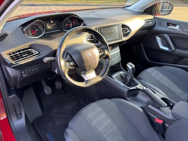 Peugeot 308 1.2 Benzine 5-Deurs Panorama Led 2018