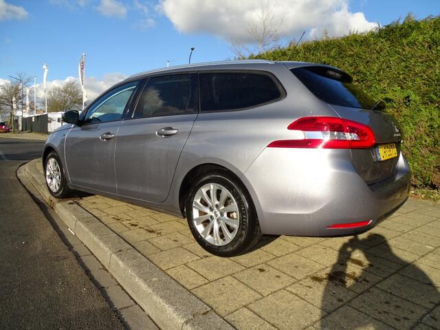 Peugeot 308 1.2 STYLE 131 Pk -Automaat-Navi-Cruise-Pdc-Media app-Usb-Blth