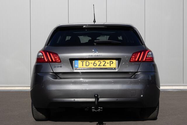 Peugeot 308 1.2 PureTech Blue Lease Executive