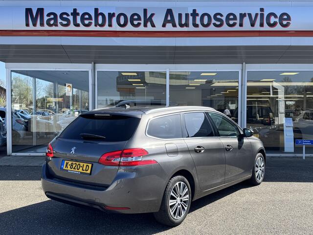 Peugeot 308 SW 1.2 PureTech Blue Lease Allure Staat in Hardenberg