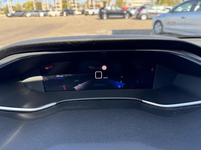 Peugeot 308 SW 1.2 PureTech Blue Lease Allure Staat in Hardenberg