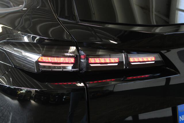 Peugeot 308 SW 1.2 PureTech Active Pack Business | Incl. 12 maanden garantie | Cruise control | Climate control | Stoelverwarming | Apple carplay/Android auto | Parkeersensoren | 100% dealer onderhouden |