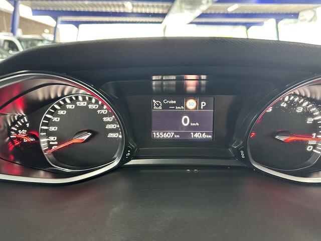 Peugeot 308 SW 1.2 PureTech Blue Lease Premium Automaat | Pano | Trekhaak | Carplay | NAP