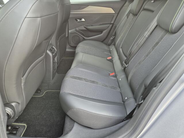 Peugeot 308 SW 1.2 Hybrid 136 e-DCS6 GT Automaat / Apple Carplay Android Auto / Navigatie / Adaptief cruise control / Keyless Entry/Start / Rondomzicht camera / Lichtmetalen wielen 18" /