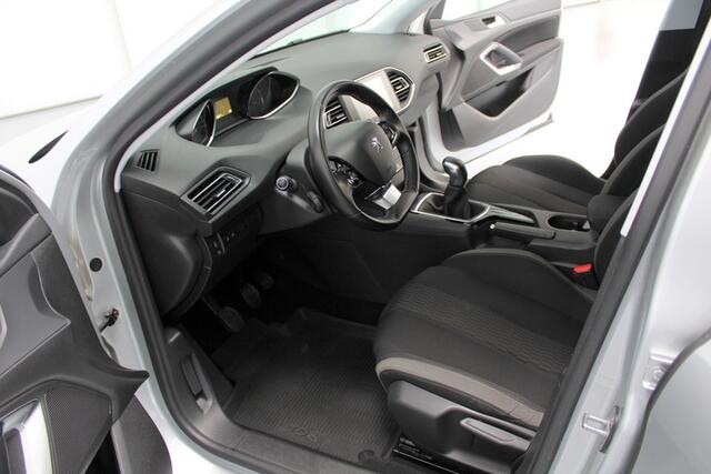 Peugeot 308 SW 1.2 PureTech Style 111PK, NAVIGATIE | CRUISE CONTROLE | PARKEERSENSOREN | CLIMATE CONTROLE