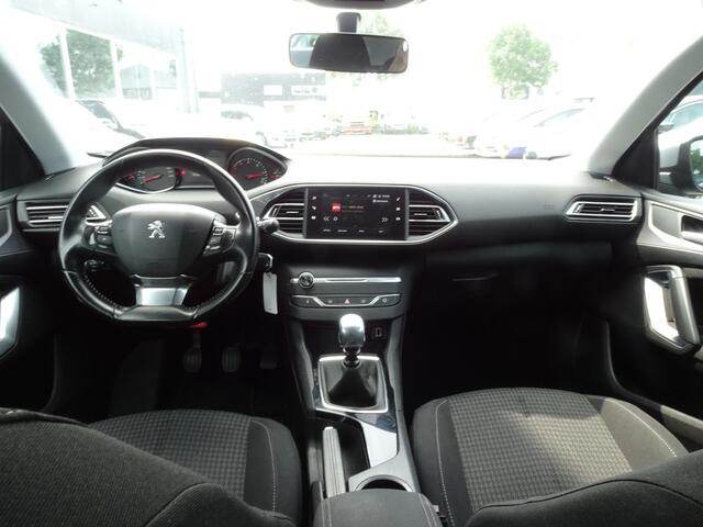 Peugeot 308 1.6 BlueHDi Blue Lease Executive