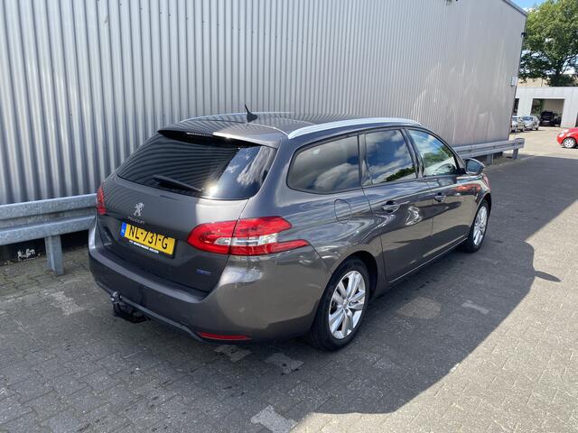 Peugeot 308 SW 1.2 PureTech Blue Lease Executive 163Dkm.NAP, Clima, CC, Pano, Navi, PDC, LM, Trekh, nw. APK - Inruil Mogelijk -