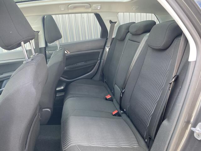 Peugeot 308 SW 1.2 PureTech Blue Lease Executive 163Dkm.NAP, Clima, CC, Pano, Navi, PDC, LM, Trekh, nw. APK - Inruil Mogelijk -