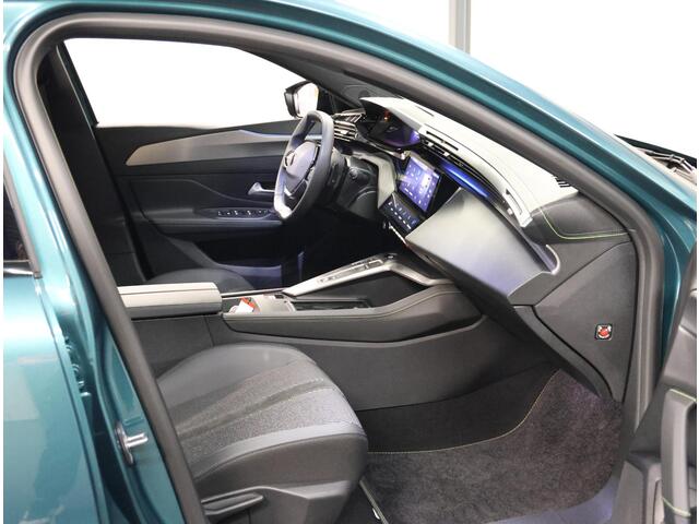 Peugeot 308 SW 1.6 Plug-in Hybrid 180PK GT | AppleCarPlay/AndroidAuto | 18"LMV | Navigatie | Adaptive Cruise Control | Climate Control | 360'Camera | Keyless entry | Privacy Glass | Isofix | Elektrische AchterKlep