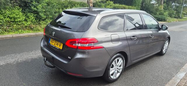 Peugeot 308 1.2 Pure Tech Bleu Lease Executive*panorama*navi*Trekhaak*NAP