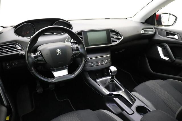 Peugeot 308 SW 1.2 PureTech Style | Navigatie | Climate & Cruise control | LM-velgen | Parkeersensoren | Panoramadak