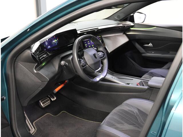 Peugeot 308 SW 1.2 130PK GT | AppleCarPlay/AndroidAuto | 18"LMV | Navigatie | Adaptive Cruise Control | Climate Control | Camera | Keyless entry | Alcantara/Leer | Privacy Glass | Isofix | Trekhaak |