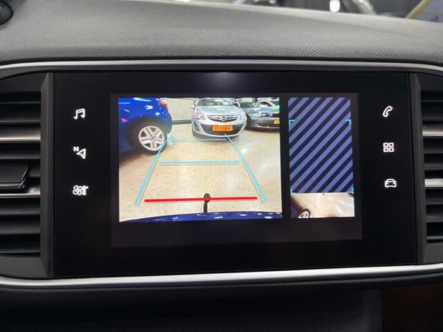 Peugeot 308 1.2 110 PK / Panodak / Trekhaak / Navi / Climat / Dab / Cruise