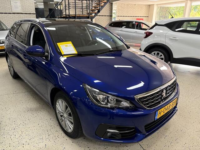Peugeot 308 1.2 110 PK / Panodak / Trekhaak / Navi / Climat / Dab / Cruise