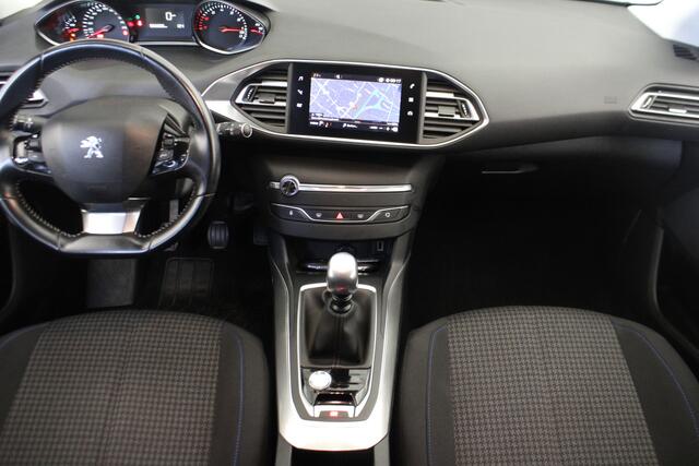 Peugeot 308 1.2 PureTech Active 01-09 12:00 gesloten!