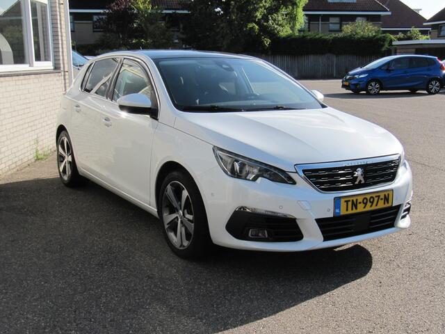 Peugeot 308 1.2 PureTech Allure panoramadak trekhaak leder