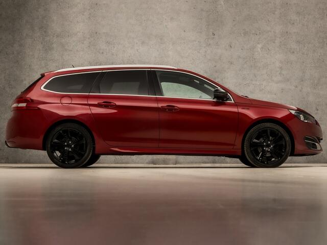 Peugeot 308 SW 1.2 PureTech GT-line Automaat (PANORAMADAK, GROOT NAVI, LEDER/ALCANTARA, DENON AUDIO, SPORTSTOELEN, KEYLESS, CAMERA, GETINT GLAS, LED KOPLAMPEN, NIEUWSTAAT)