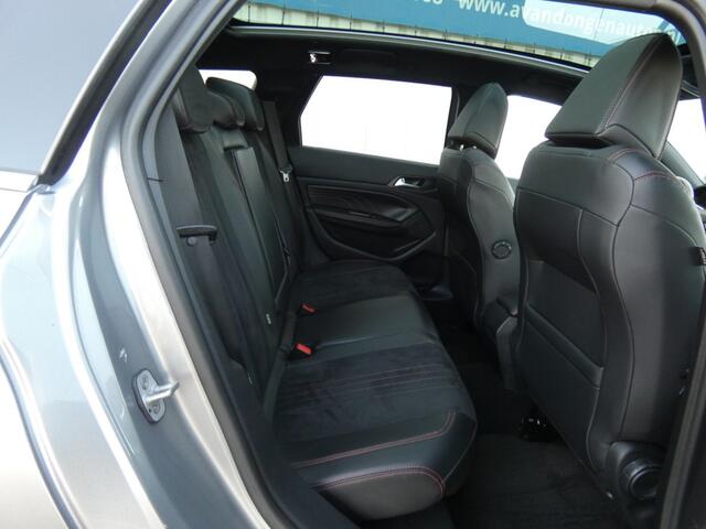 Peugeot 308 1.2 PURETECH GT-LINE Automaat,Pano,Navi,Trhaak,Led