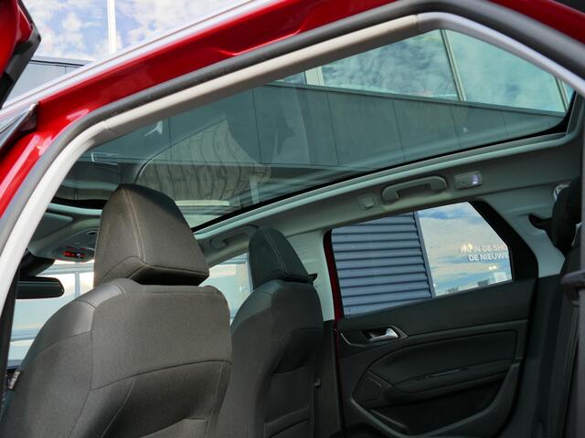 Peugeot 308 SW 1.2T Blue Lease Premium | Navigatie | Panorama dak | Stoelverwarming | Climate Control | Camera | Trekhaak | Massage