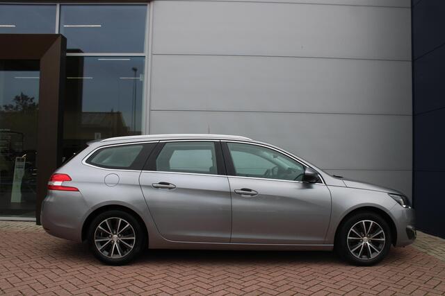 Peugeot 308 SW 1.2 PureTech 130pk Allure Airco Navi Camera Trekhaak PDC voor en achter