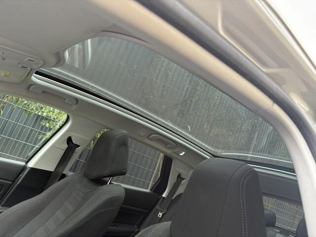 Peugeot 308 SW 1.2 PureTech Blue Lease Executive / NAVI / CRUISE / AIRCO