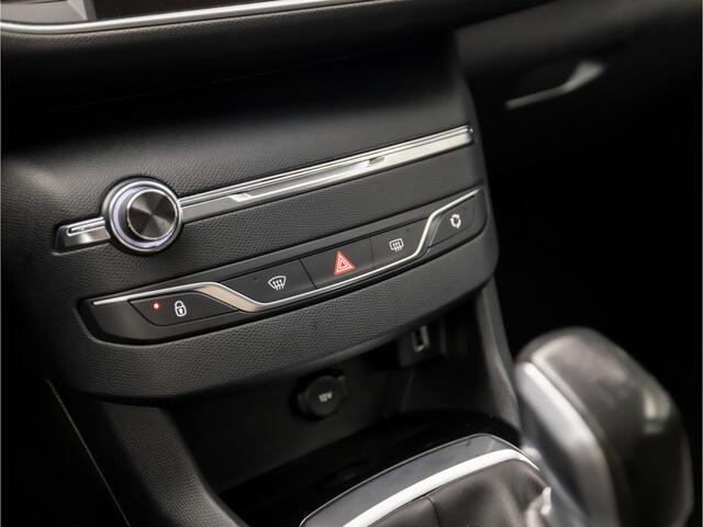 Peugeot 308 SW 1.2 PureTech Sport (APPLE CARPLAY, GROOT NAVI, TREKHAAK, PARKEERSENSOREN, SPORTSTOELEN, CRUISE, DAB+, LM VELGEN, NIEUWE APK, NIEUWSTAAT)