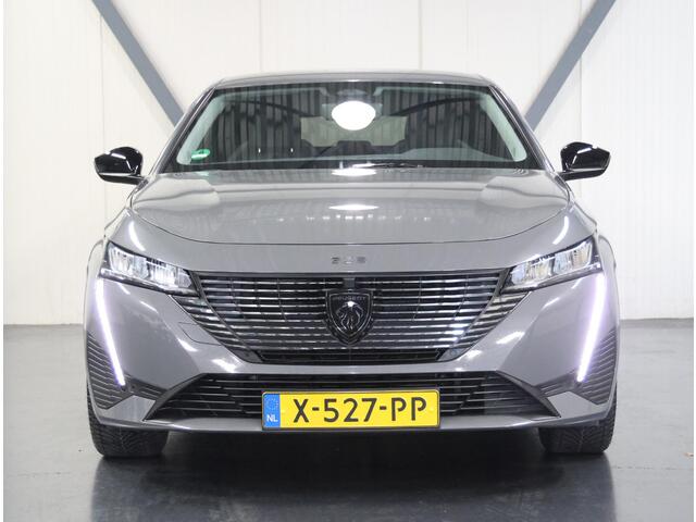 Peugeot 308 SW 1.2 130PK Allure Pack Business | AppleCarPlay/AndroidAuto | 17"LMV | Navigatie | Adaptive Cruise Control | Climate Control | Camera | Keyless | Privacy Glass | Isofix | Parkeersensoren |