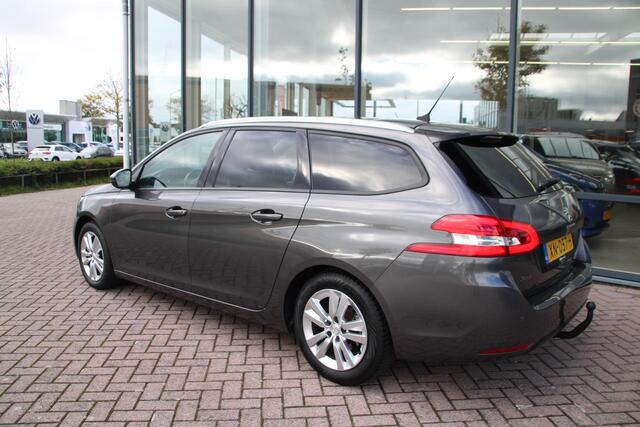 Peugeot 308 SW 1.2 PureTech 110pk Blue Lease Executive Airco Navi Panoramadak Trekhaak