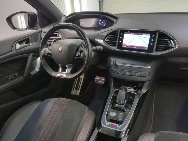 Peugeot 308 SW 1.2 131PK GT Automaat / Distributie vv.bij 102.000KM / Trekhaak / Panoramadak / 1/2 Leder / Pdc+Camera / Navi./ Xenon /