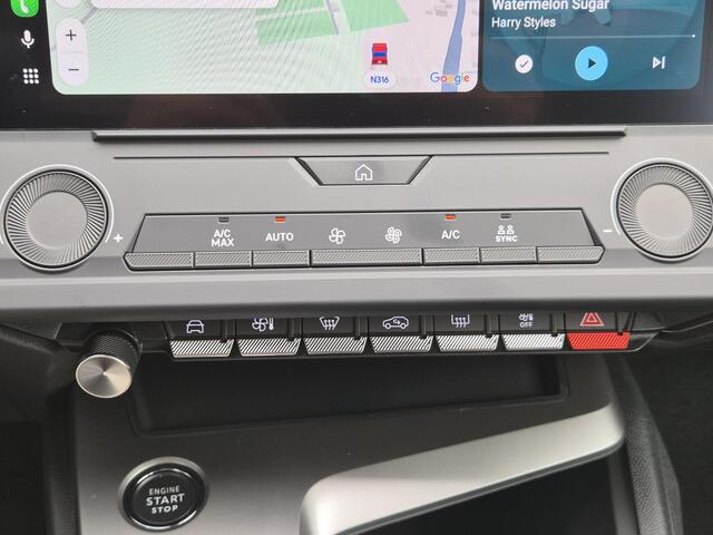 Peugeot 308 SW 1.2 Hybrid 136 e-DCS6 Style Automaat / Fabrieksgarantie tot 3-4-2027 / Apple Carplay Android Auto / Keyless Entry/Start / Adaptief cruise control / Climate control / Navigatie / Lichtmetalen wielen 16" /