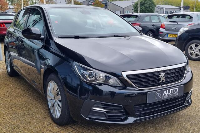 Peugeot 308 1.2 PureTech Blue Lease 110PK | NL AUTO | Trekhaak | Nette Staat | Achteruitrijcamera | Cruise Control | Airco |