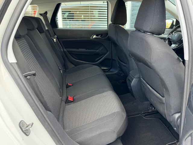 Peugeot 308 SW 1.2 Active Pack 110pk + Lmv + Navi + Pdc - 09/ 2020