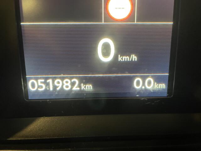 Peugeot 308 1.2 PureTech Allure 130pk Navigatie-Verwarmde voorstoelen-Climate control-Parkeersensoren