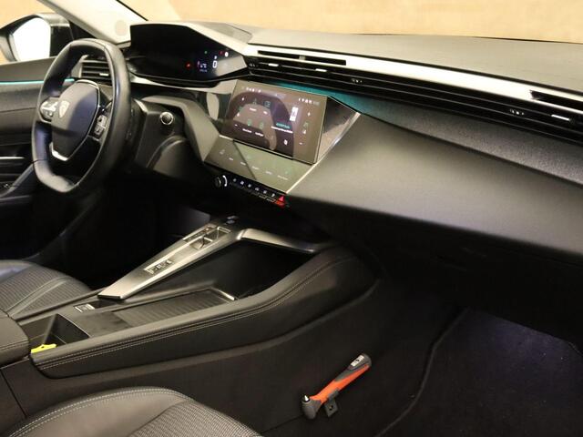 Peugeot 308 1.2 PureTech Allure Pack Business - ORIGINEEL NEDERLANDSE AUTO - 17 INCH LICHT METALEN VELGEN MET MICHELIN CROSS CLIMATE BANDEN - PARKEERSENSOREN VOOR/ ACHTER - CAMERA -NAVIGATIE - DODEHOEK DETECTIE