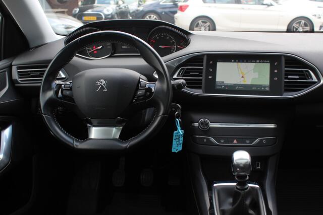 Peugeot 308 SW 1.6 BlueHDI Blue Lease Executive / Panoramadak / Navigatie / Parkeerhulp V+A / 16'' / DAB / Cruise Control