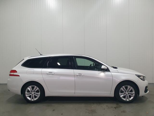 Peugeot 308 SW 1.2 PureTech Blue Lease Executive PANO/NAVI/CRUISE/TRHAAK
