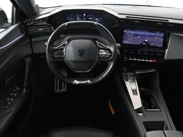 Peugeot 308 1.6 PHEV 225 GT | Panoramadak | Stoelverwarming | 360 Camera | Focal Sound | Adaptive cruise | Matrix LED | Keyless | Carplay | Navigatie | Leder/Alcantara | Dodehoek detectie | Plug In