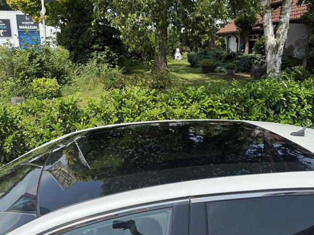 Peugeot 308 1.2 130PK GT-lineoPanooTrekhaak