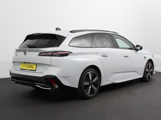 Peugeot 308 1.2 PureTech GT Climate control Adaptive cruise control Parkeersensoren Achteruitrijcamera Navigatie DEMO Voorstoelen verwarmd LED Apple Carplay/ Android Auto