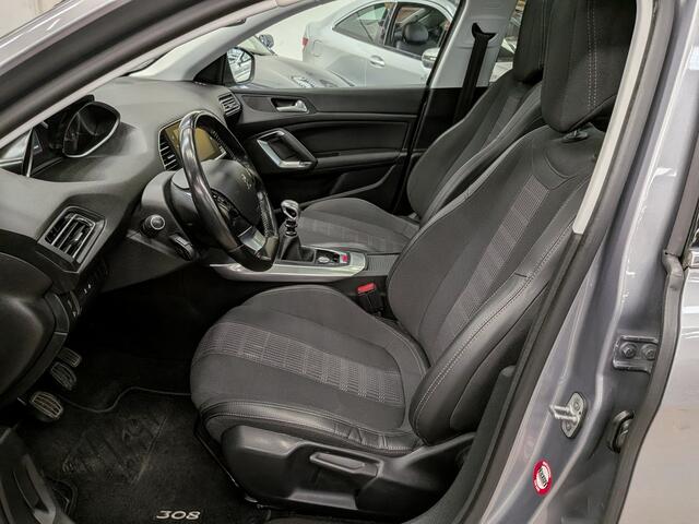 Peugeot 308 1.2 PureTech Allure Airco, Cruise Control, Trekhaak, Stuurbekrachtiging