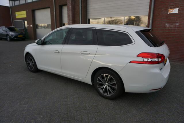 Peugeot 308 SW 1.2 PURETECH 131PK ALLURE CAMERA PANORAMADAK LED NAVI APPS CLIMA CRUISE PDC V+A LMV BLUETOOTH KEYLESS ENZ...