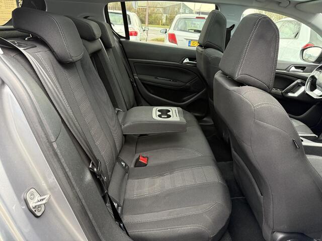 Peugeot 308 1.2 PureTech Blue Lease Executive 2e Eigenaar,Pano,Navi,110pk,Dealer Onderhouden,Clima,Cruise,Pdc V+A,Distributie vv 11-2024,N.A.P,Lm velgen,Apk tot 04-2026