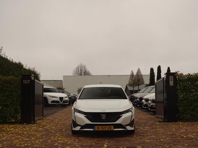 Peugeot 308 1.2 PureTech GT Pack Bus | Focal | Massagestoelen | Camera | 18 inch | Parelmoer | Full options!!