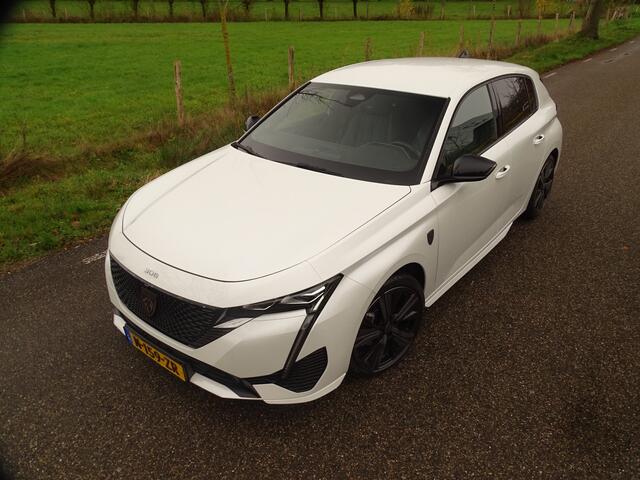 Peugeot 308 1.2 PureTech GT Pack Bus | Focal | Massagestoelen | Camera | 18 inch | Parelmoer | Full options!!