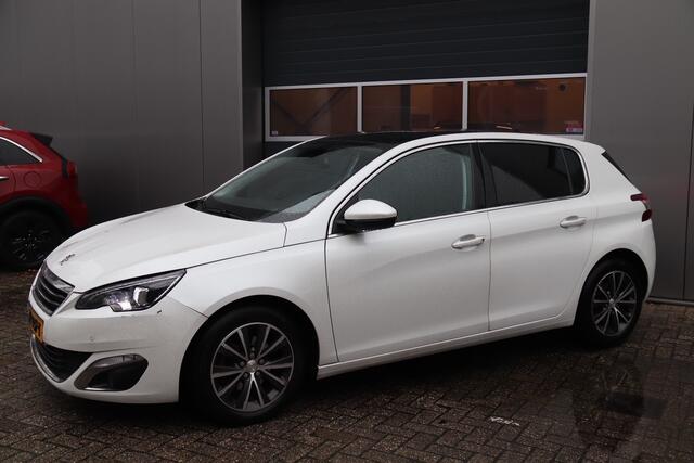 Peugeot 308 1.2 PureTech Allure, Panoramadak, Trekhaak, Automaat
